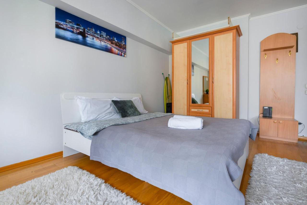Ferienwohnung На Проспекте Ленина Almaty Exterior foto