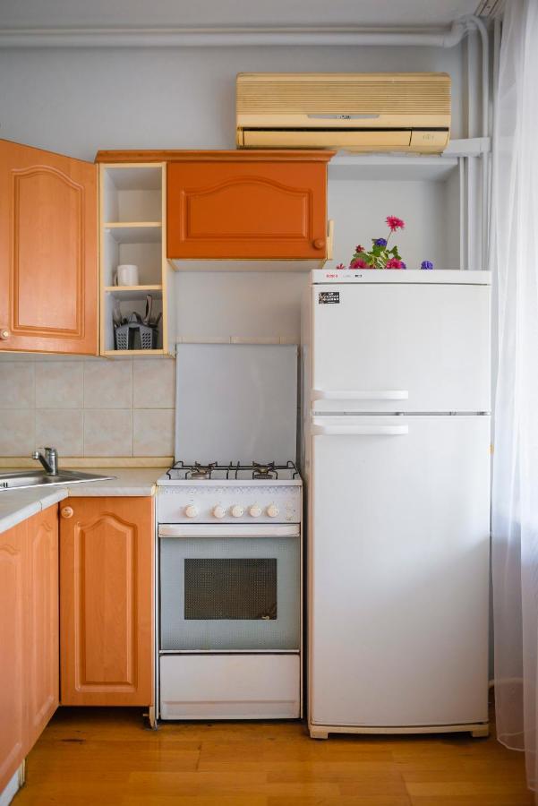 Ferienwohnung На Проспекте Ленина Almaty Exterior foto